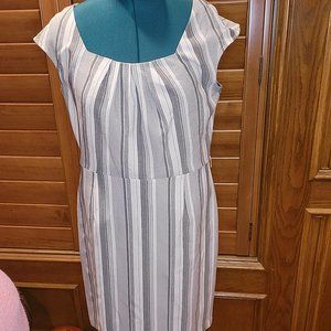 Karin Stevens blk/ivory capped sleeve dress